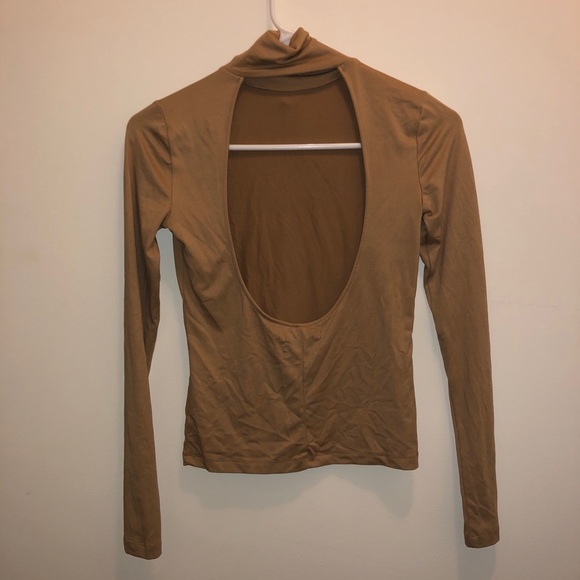 NWOT UO Open Back Turtleneck High Neck Top - Picture 3 of 6
